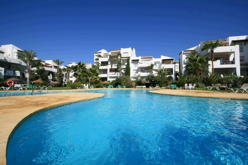 3 slaapkamers, 3 badkamers familie appartement dicht bij het strand van Costalita aan de New Golden Mile